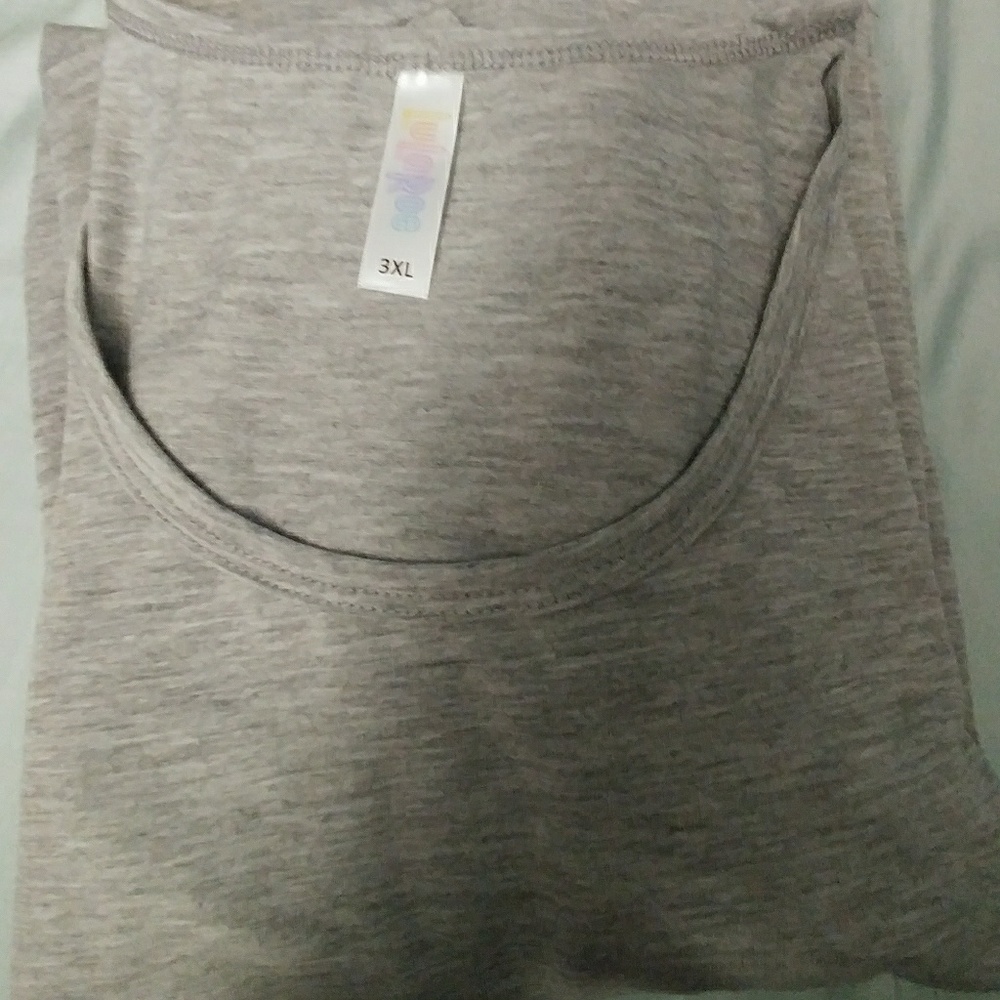 💚Lularoe Lynnae long sleeve tee heathered gray 3x